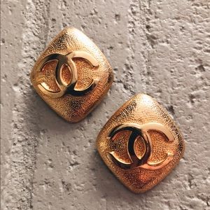 90s CHANEL Goldtone CC Clip On Earrings